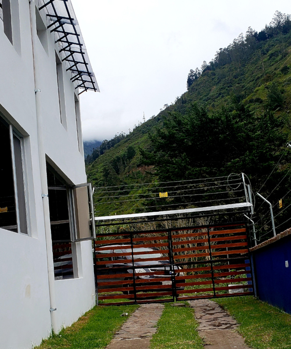 banos ecuador staying